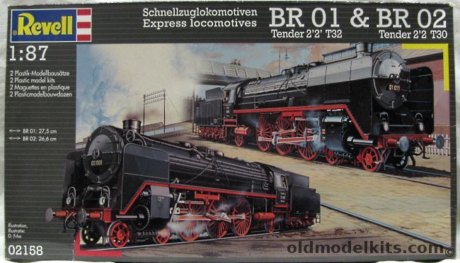 Revell 1/87 1925 Schnellzuglokomotiven BR-01 and BR-02 Steam Locomotives with T32 and T30 Tenders, 02158 plastic model kit